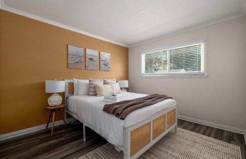 Huge House with Pool! Sleeps 16 - BBQ - Shuffleboard - Foto 25