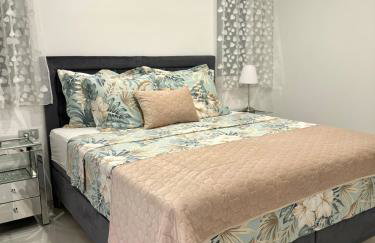 HelaMoni, New 5 Star 2 Person apartments with pool - Foto 2