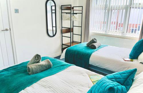 Ideal 4 Bed Home sleeps 7 Nr Middlebrook Stadium - Foto 38