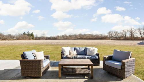 Newly Renovated Retreat 30mins to Downtown Indy - Foto 2, Garden, Garden view