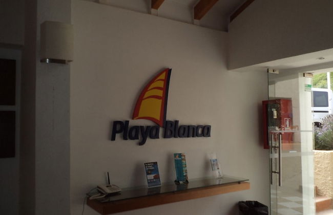 Club Playa Blanca - Photo 1