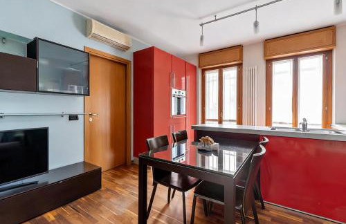 Modern Milan Apartment with Jacuzzi, Terrace and Private Garage - Foto 4