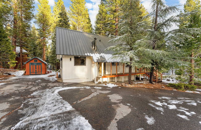 Peaceful Tahoe Retreat 5mins to Lake Cozy Modern Cabin - Foto 31