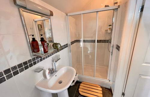 The Mermaids Watch Pendine DOG FRIENDLY with Cymru Holidays - Photo 30