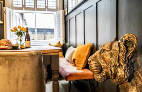 42 is the Answer- Stunning York townhouse appearing on TV Holiday Home Show - Foto 2