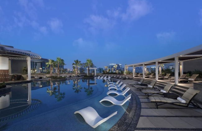 Elegant 3BR With Pool Near Wafi Mall Dubai Frame - Photo 24