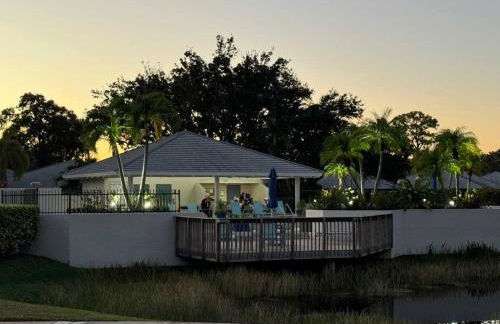 Private Cottage in West Palm Beach Florida - Photo 23