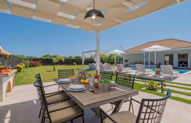 Madini Luxury Villa With Private Pool - Foto 3