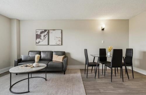 Legacy at Imperial Village 704 I 1 Bed 1 Bath - Foto 3