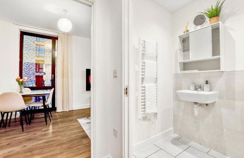 Modern 3-Bed Penthouse with Terrace & Gym, Near Canary Wharf, Weekly deals - Foto 25