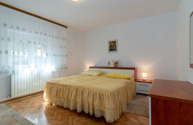 Melita Lara - Foto 22