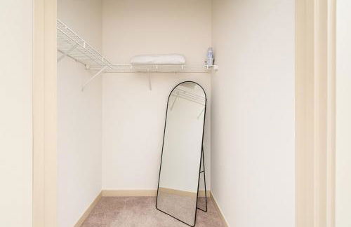 Central Birmingham Stylish Midrise Unit - Foto 15