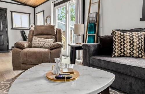 Spacious 3 Bedroom - Sleeps 8 - Central Location - Foto 16