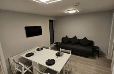 Luxury Flat - With Roof Terrace - Photo 1