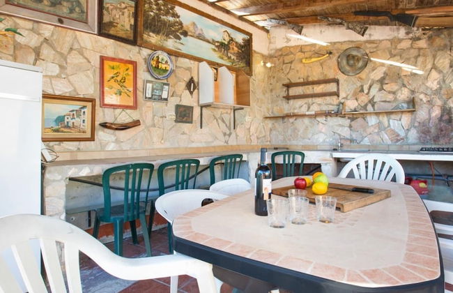 Alonso in Vidreres With 4 Bedrooms and 1 Bathrooms - Photo 5