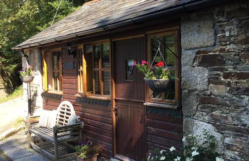 Romantic, secluded cottage in Cardinham Woods, Cornwall - Foto 1