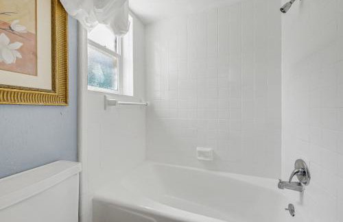 Home for summer with pool, pool table, outdoor kitchen,patio and balcony - Foto 36