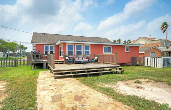 Waterfront Retreat w/ Private Boat Dock, Patio, Views Shore Thing by Avantstay - Photo 6