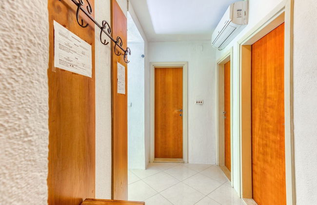 2-bdr apt With Shared Garden, 3 min Walk to Beach - Foto 26