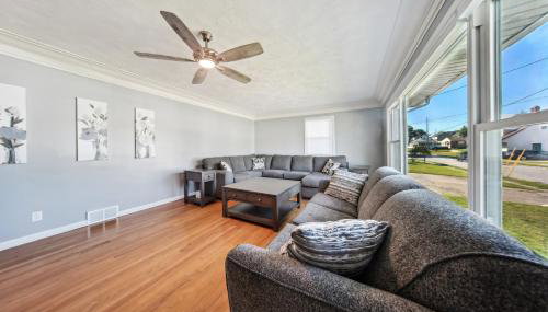 Charming Erie Home about 2 Mi to Downtown Delights! - Foto 4