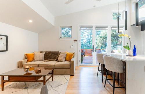 30-Day Minimum Boulder Bright & Modern Private 1BR 2BA ADU - Photo 26