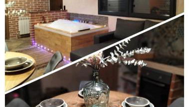 Villa pose - Photo 2