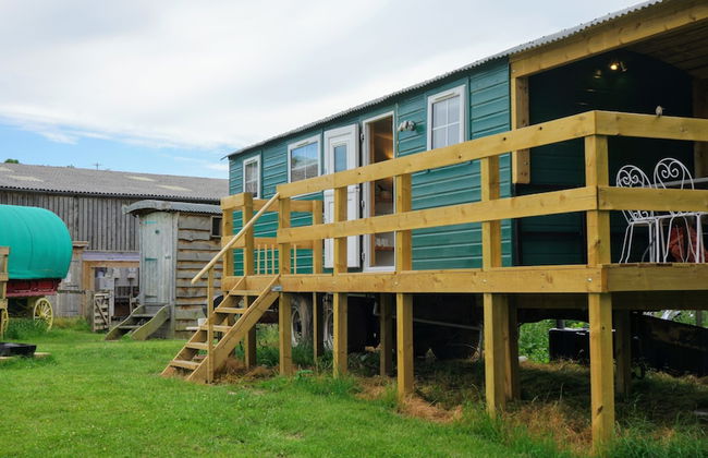 Unique Upcycled Straw Trailer @ Westcote - Foto 19