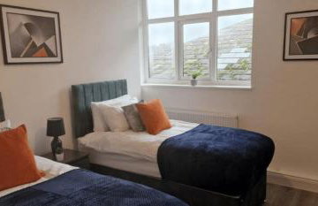 The Felix Apartments - 2 Bedrooms - WIFI - FREE Parking - Photo 3