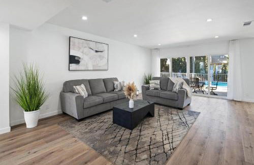 House with pool in prime location - 10 mins to Universal Studio - Foto 1