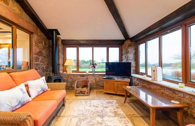 Lakeside Escape, Stone Countryside Cottage - Foto 17