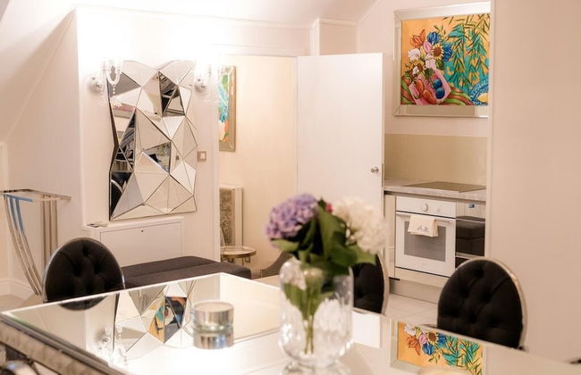 AB Ljubljana - The Residence - Photo 22