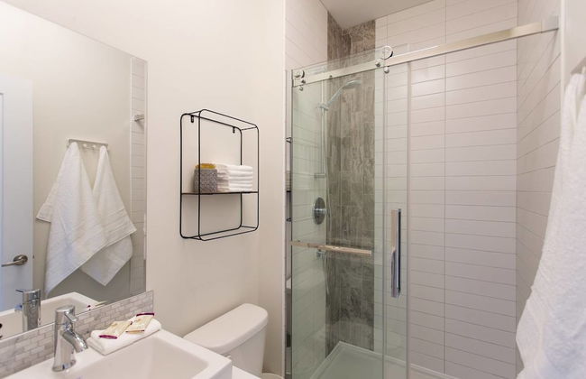 Perfect 2 Bdr, 2 Bath Landing for the Family - Foto 31