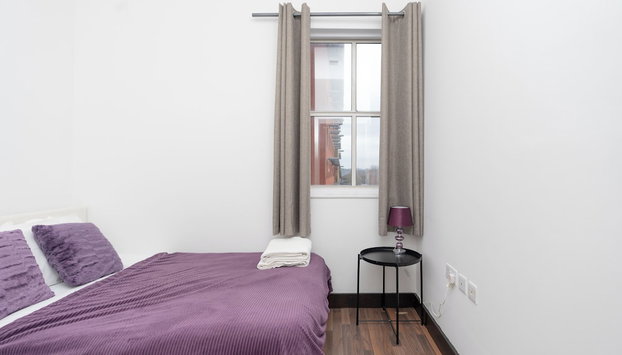 Modern 2-bed Home - Sleeps 6 & Free Parking - Foto 3, Habitación