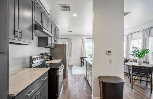 Trendy Studio With Private Parking Near Tx Med Ctr - Foto 3