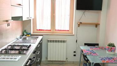 Luminoso bilocale a due passi dal centro storico - Foto 5