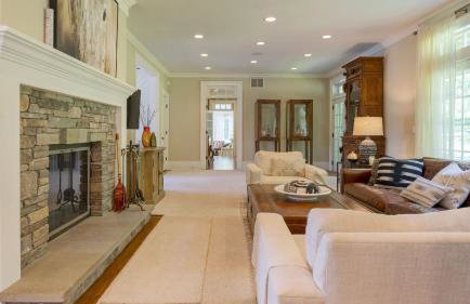 Secluded Estate Optional Guest House, Pond, Playroom, Gym & Theater Sunny Pond by Avantstay - Foto 29