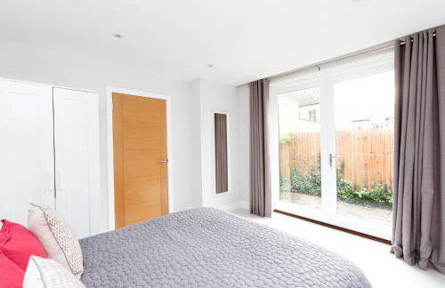 Stunning Central Windsor Town House With Parking - Foto 46