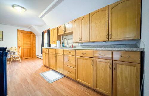 Manchester -Queen beds - Mins to MHT - W/D in Unit - Foto 32