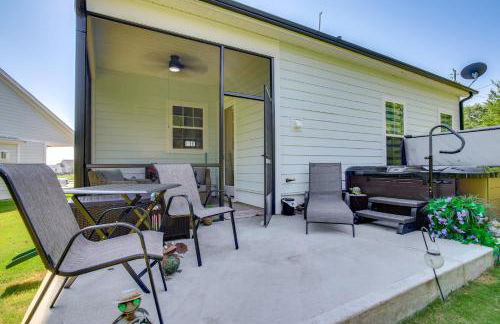 Walk to Marina Lake Greenwood Retreat with Hot Tub - Foto 2