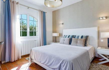 Lovely Very Private Villa with Beautiful Gardens - Foto 60