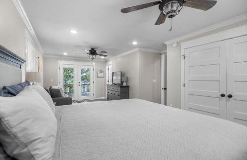 Nordin's LakeHouse, Lakefront Hideaway on Delaware Bay Sleeps 10 - Foto 2