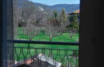 Lake Plastira Lodge - Photo 34