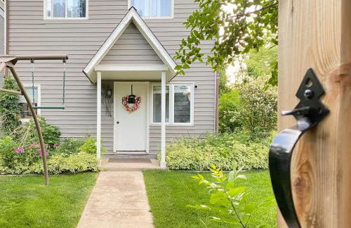 More than 100 years modern house, 3 rooms whit kids playground - Foto 36