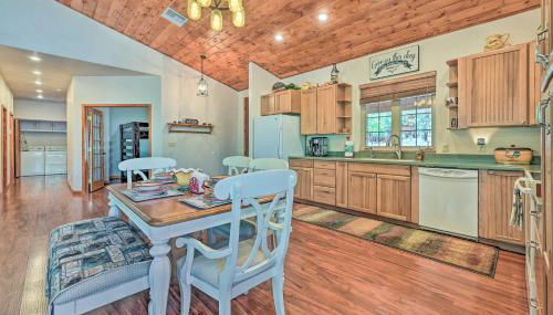 Bring a Pet Happy Jack Cabin with Fire Pit! - Foto 2