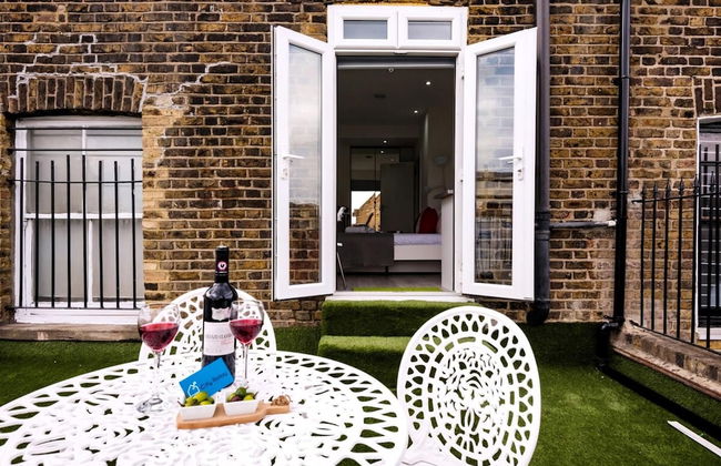 The Armadale Road Residence II - Photo 7