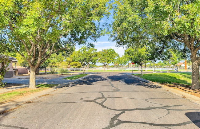 La Pryor Gilbert - Photo 47