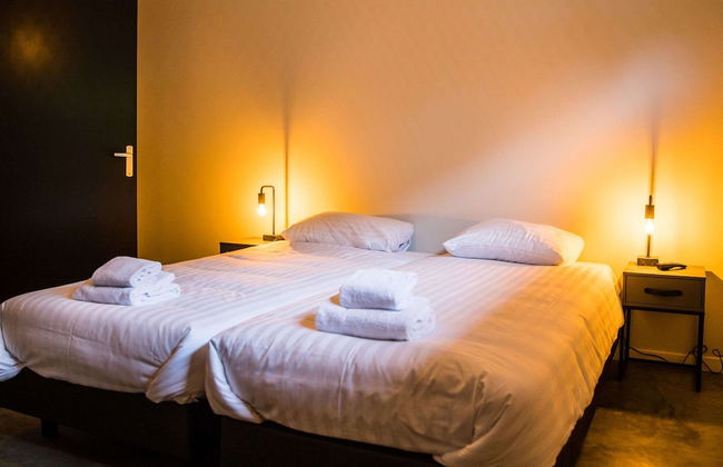 Apartment in Vrouwenpolder Near the Beach - Photo 3