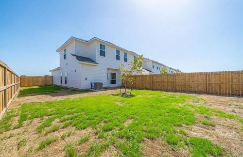 Gorgeous, Brand New 3 Bedrooms Home- Near SeaWorld & Lackland AFB - Foto 15