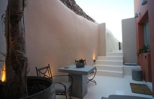 Pink Freud Villas Santorini - Photo 55