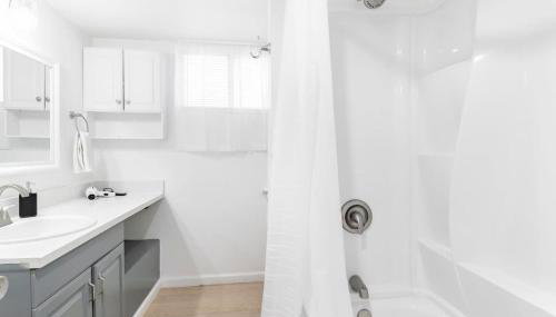 Charming Two Bedroom Sleeps 6! Close To Strip! - Foto 3